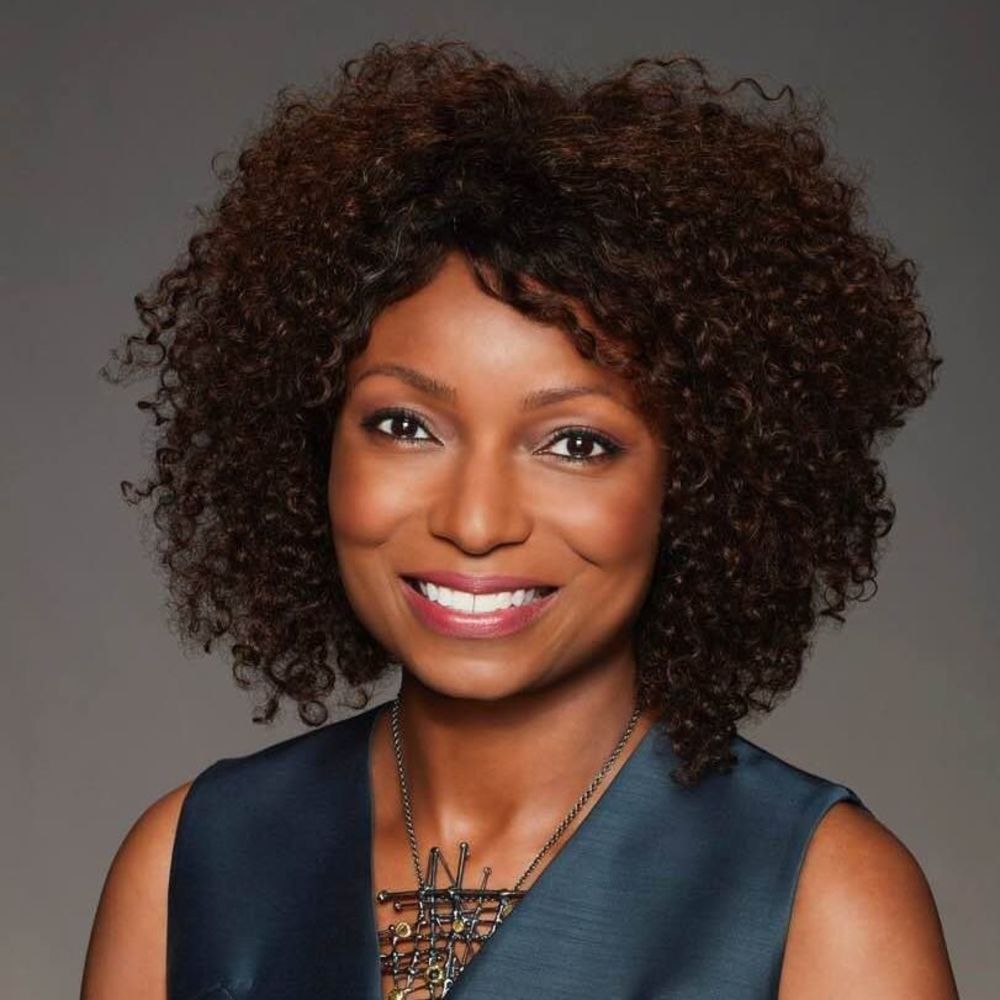 Meet your Posher, Latondra